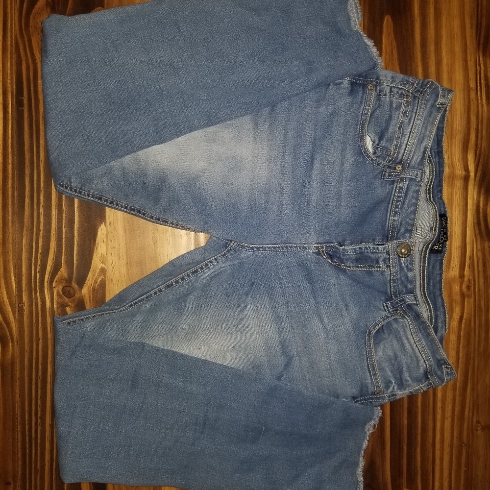 Wallflower jeans